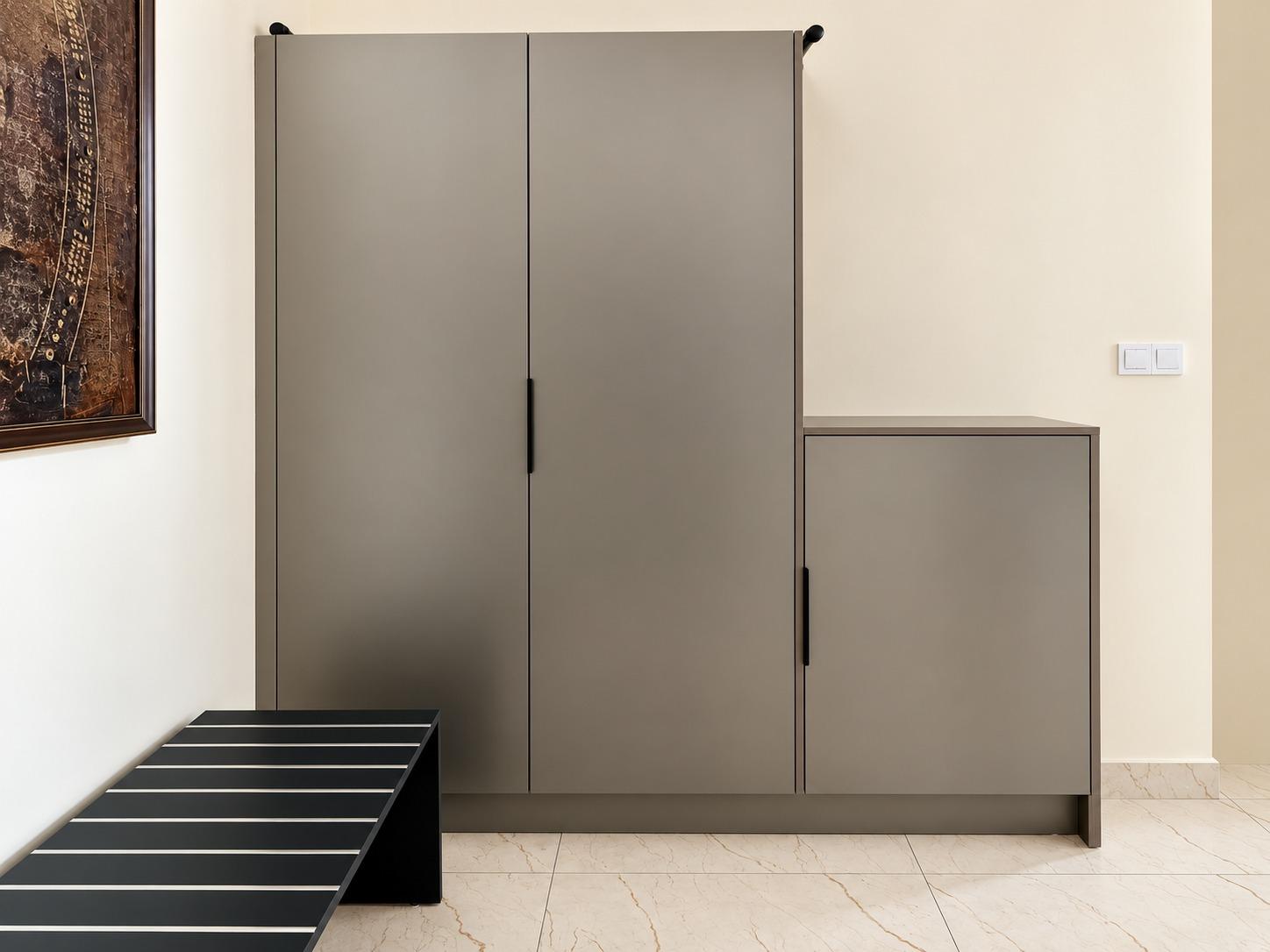Suite SO'MOON — les placards et le porte-bagages