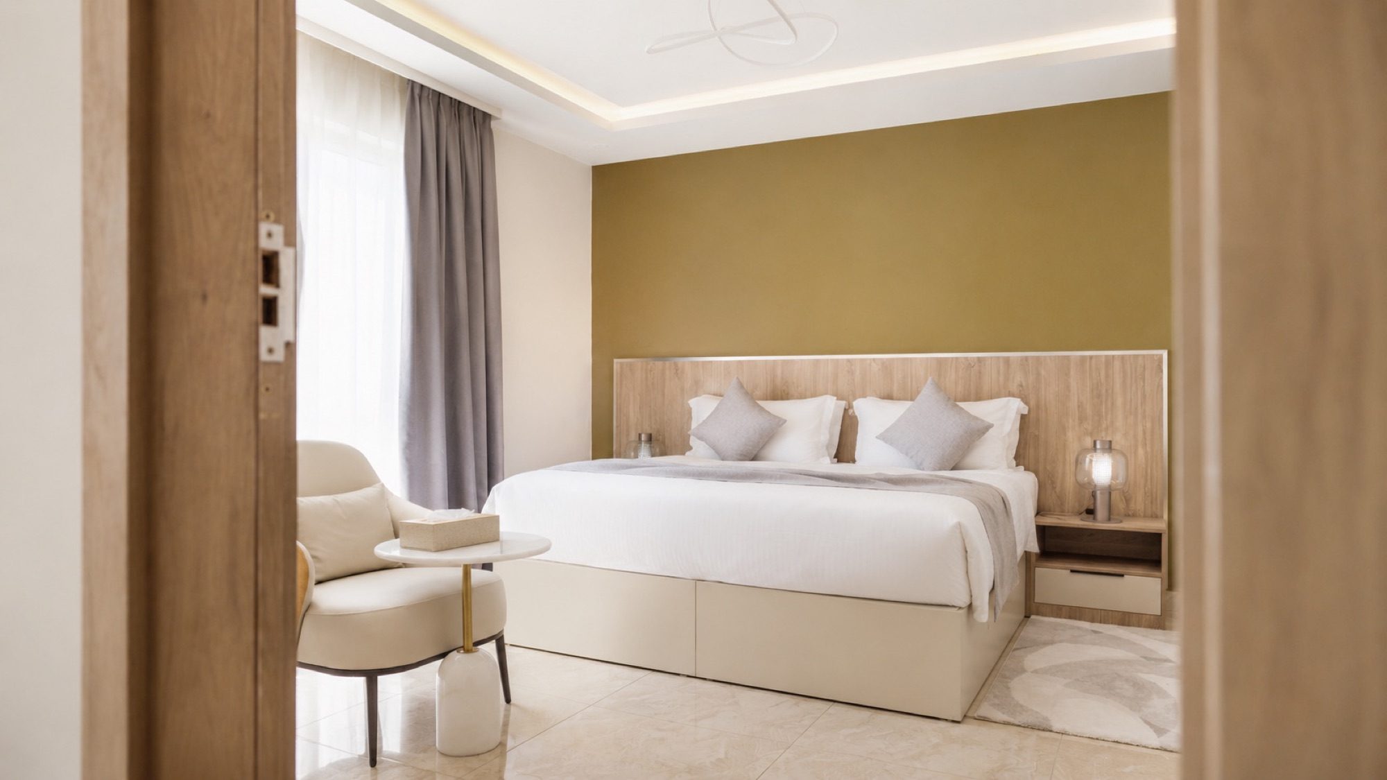 Chambre Standard — vue depuis l'entrée — de jour